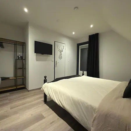 Jagdschloesschen Bed & Breakfast