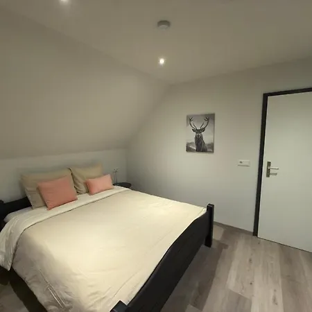Jagdschloesschen Bed & Breakfast Willingen (Upland)
