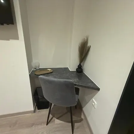 Jagdschloesschen 3*
