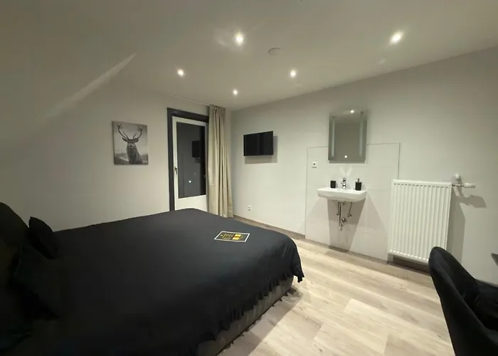 B&B Jagdschloesschen